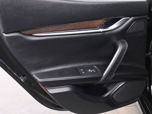 Used 2018 Maserati Ghibli S Q4 image 13