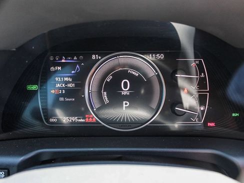 Used 2025 Lexus ES 300h w/ Premium Package FWD image 23