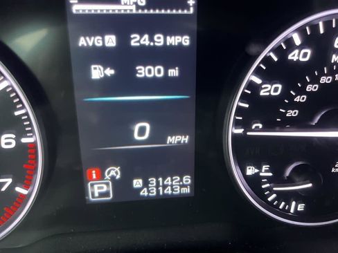 Used 2022 Subaru Outback Premium image 9