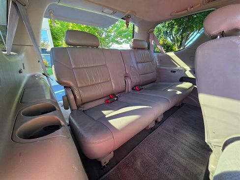 Used 2002 Toyota Sequoia Limited AWD/4WD image 16