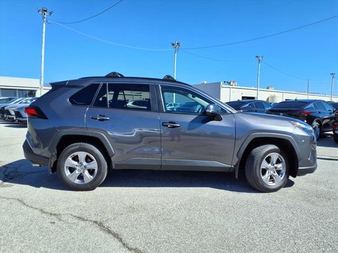 Used 2022 Toyota RAV4 XLE w/ Convenience Package image 35