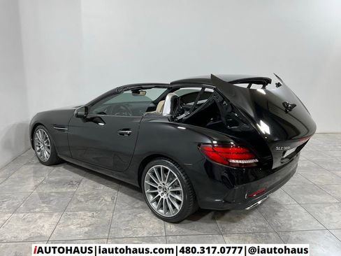 Used 2019 Mercedes-Benz SLC 300 w/ Premium Package image 36