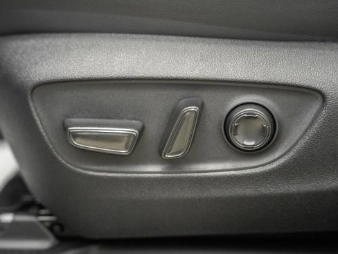 New 2026 Toyota Sienna Platinum AWD/4WD image 37