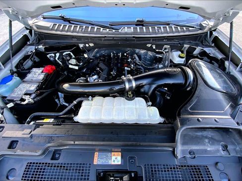 Used 2025 Ford Expedition Platinum w/ Stealth Performance Package AWD/4WD image 32