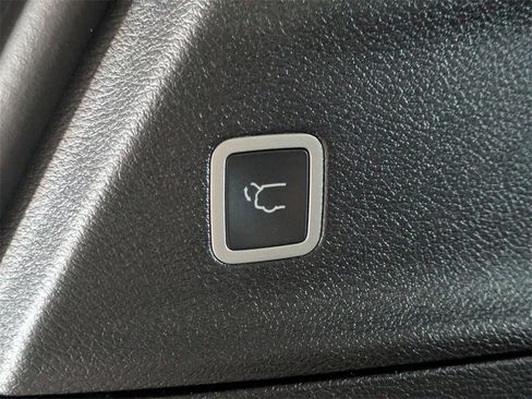 New 2026 Chrysler Pacifica Select image 15