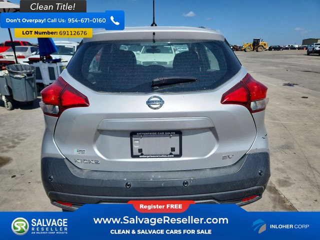 Used 2020 Nissan Kicks SV FWD image 8
