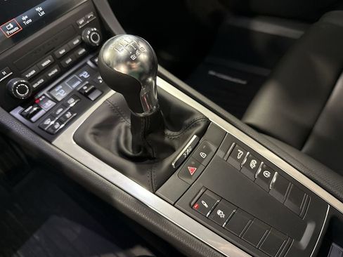Used 2025 Porsche 718 Cayman S RWD image 29