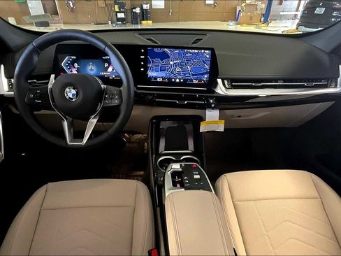Used 2025 BMW X1 xDrive28i w/ Convenience Package image 5