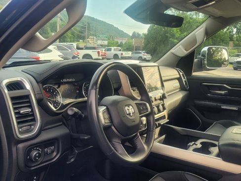 Used 2022 RAM 1500 Laramie AWD/4WD image 12