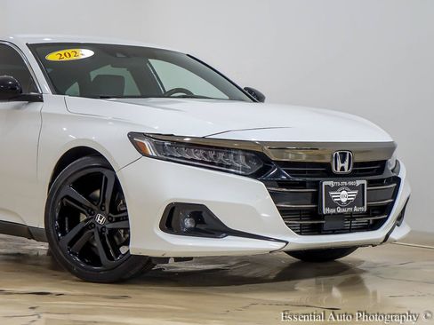 Used 2021 Honda Accord Sport image 2