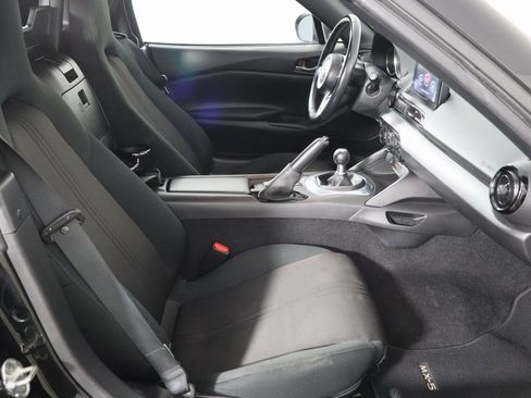 Used 2020 MAZDA MX-5 Miata Sport image 8