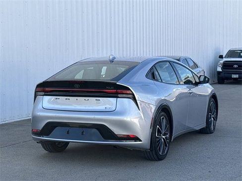 Used 2024 Toyota Prius Limited image 4