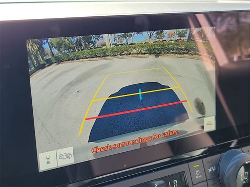 Used 2024 Toyota Grand Highlander XLE image 27