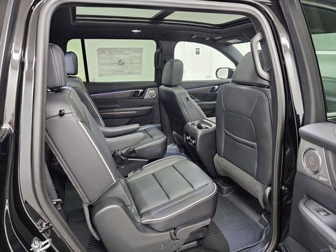New 2026 Buick Enclave Avenir AWD/4WD image 25