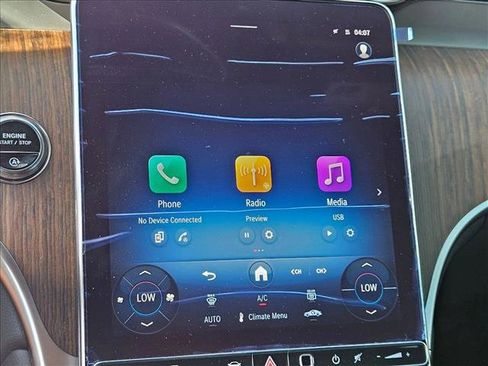 Used 2025 Mercedes-Benz GLC 300 image 11