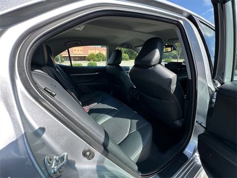 Used 2023 Toyota Camry XSE image 17