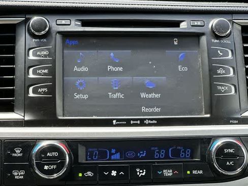 Used 2016 Toyota Highlander Plus AWD/4WD image 13