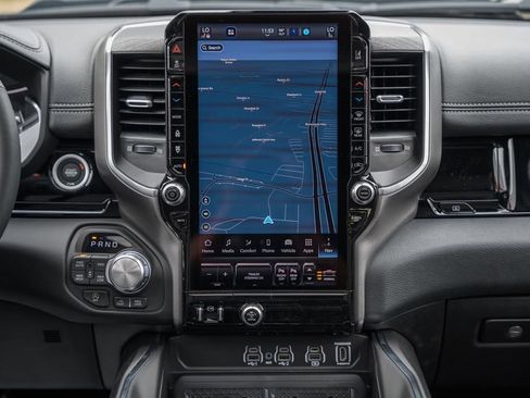 New 2026 RAM 1500 Laramie AWD/4WD image 25