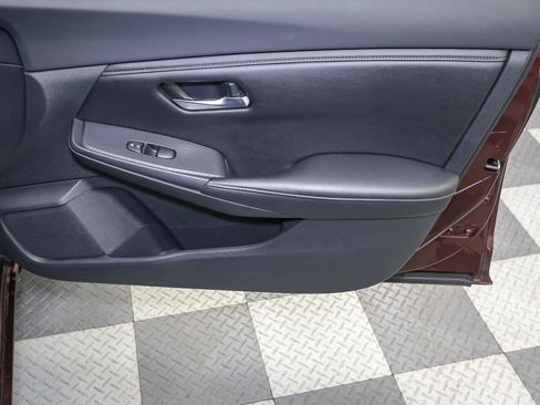 Used 2021 Nissan Sentra SV image 17