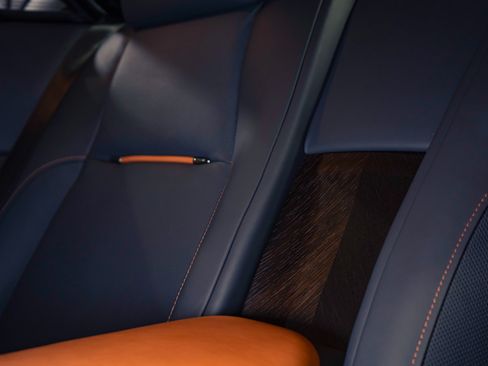 Used 2018 Rolls-Royce Wraith RWD image 45