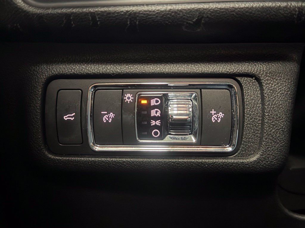 Used 2022 Lincoln Corsair AWD w/ Equipment Group 101A image 14