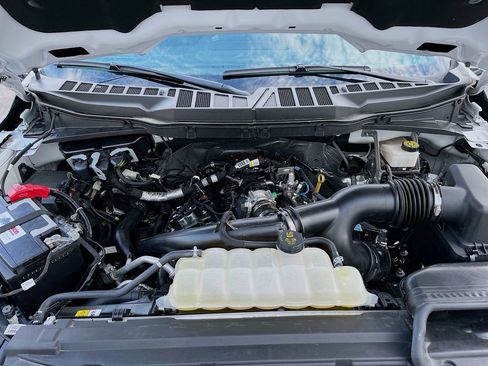 Used 2024 Ford F150 XLT w/ Mobile Office Package image 31