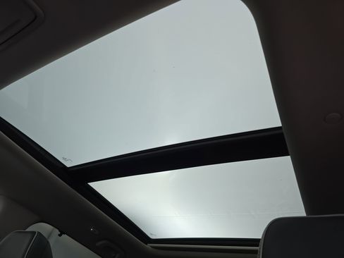 Certified 2025 Honda Pilot Elite image 31