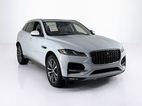 Used 2021 Jaguar F-PACE S image 7