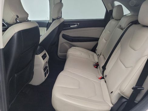 Used 2016 Ford Edge Titanium w/ Equipment Group 301A image 17