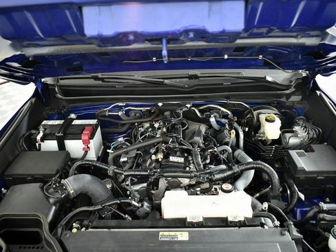 Used 2024 Toyota Tacoma SR5 w/ SR5 Upgrade Package image 38