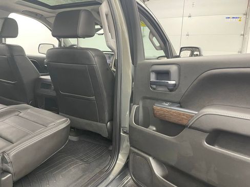 Used 2017 GMC Sierra 1500 Denali w/ Denali Ultimate Package AWD/4WD image 34