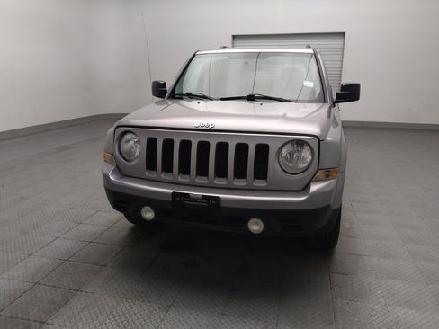 Used 2016 Jeep Patriot Latitude FWD image 15