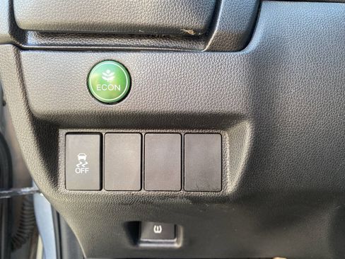 Used 2017 Honda Fit LX image 31