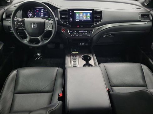 Certified 2025 Honda Passport EX-L image 14