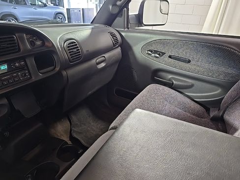 Used 2002 Dodge Ram 2500 Truck 2WD Quad Cab image 24