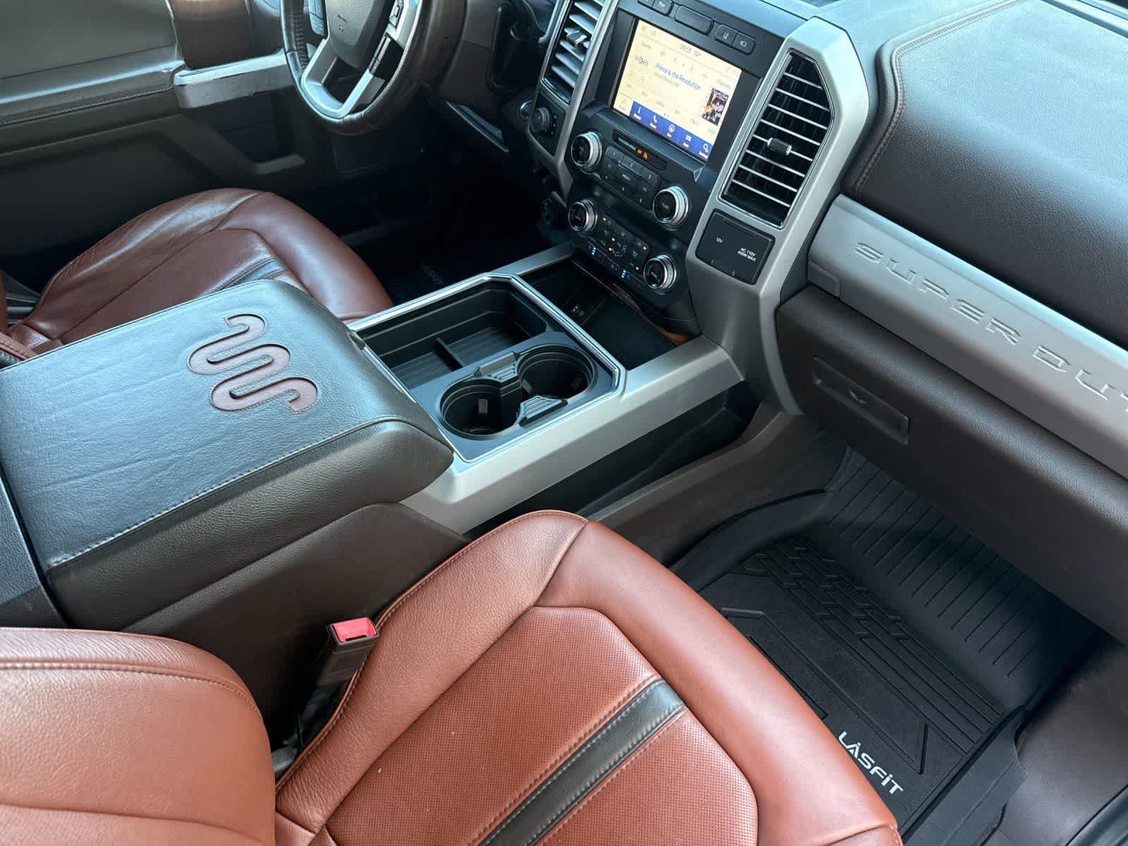 Used 2021 Ford F350 King Ranch w/ King Ranch Ultimate Package AWD/4WD image 15