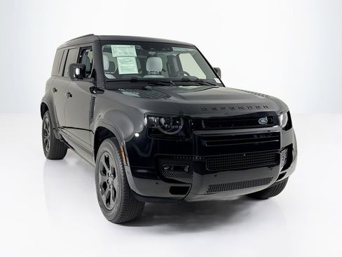 Used 2025 Land Rover Defender 110 X-Dynamic SE image 7