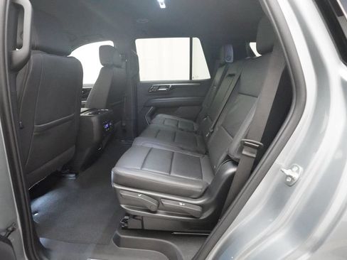 Used 2025 Chevrolet Tahoe LT AWD/4WD image 16