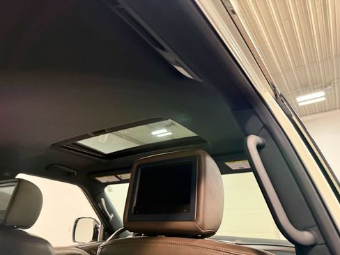 Used 2019 Nissan Armada Platinum w/ Captain's Chairs Package AWD/4WD image 69