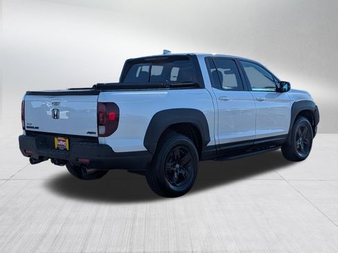 Used 2021 Honda Ridgeline Black Edition image 7