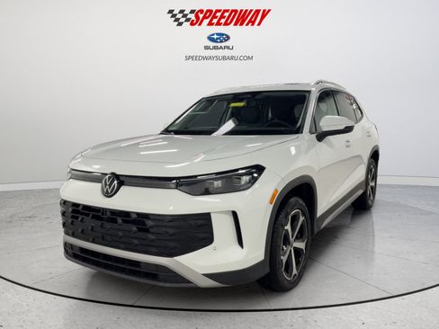 New 2026 Volkswagen Tiguan SE image 4