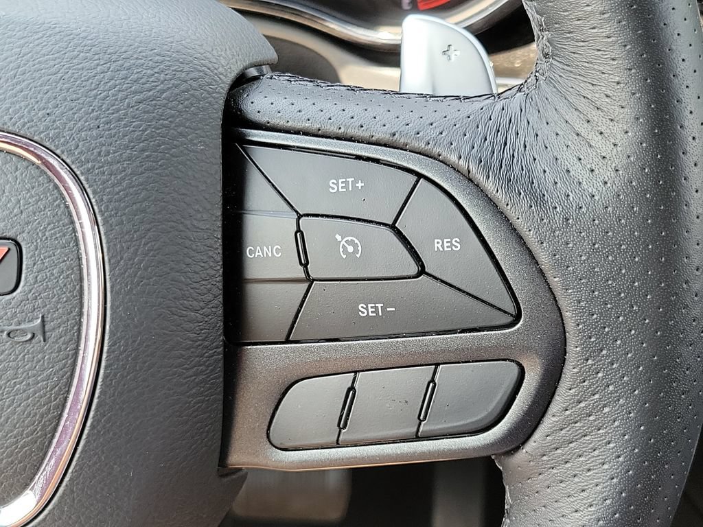 Used 2025 Dodge Durango GT RWD image 14