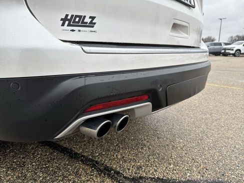 Used 2018 Ford Explorer Platinum image 4