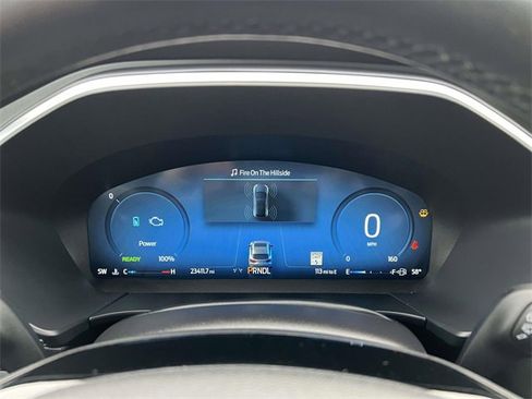 Used 2025 Ford Escape Platinum image 15