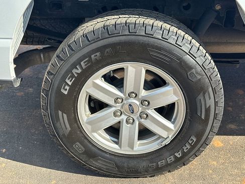 Used 2023 Ford F150 XLT w/ Trailer Tow Package image 17