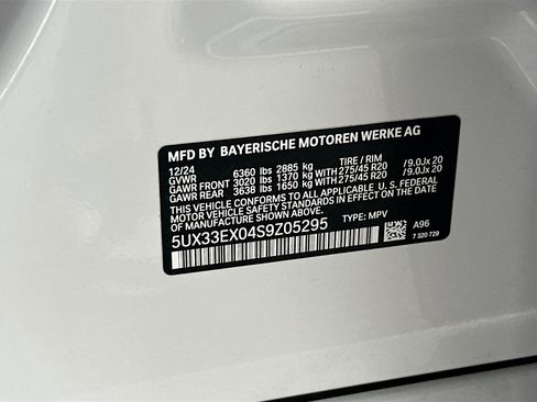 Certified 2025 BMW X6 xDrive40i w/ Parking Assistance Package image 35