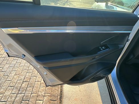 Used 2024 Jeep Wagoneer Launch Edition w/ Trailer Tow Group image 24