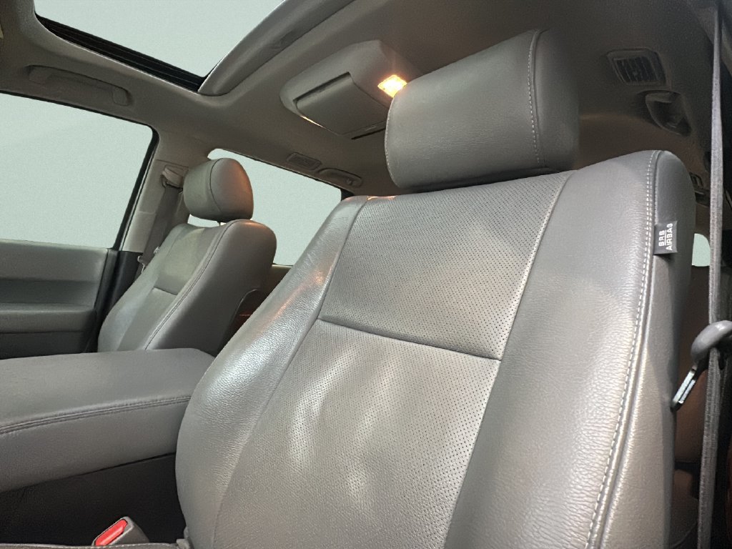 Used 2018 Toyota Sequoia Platinum AWD/4WD image 14