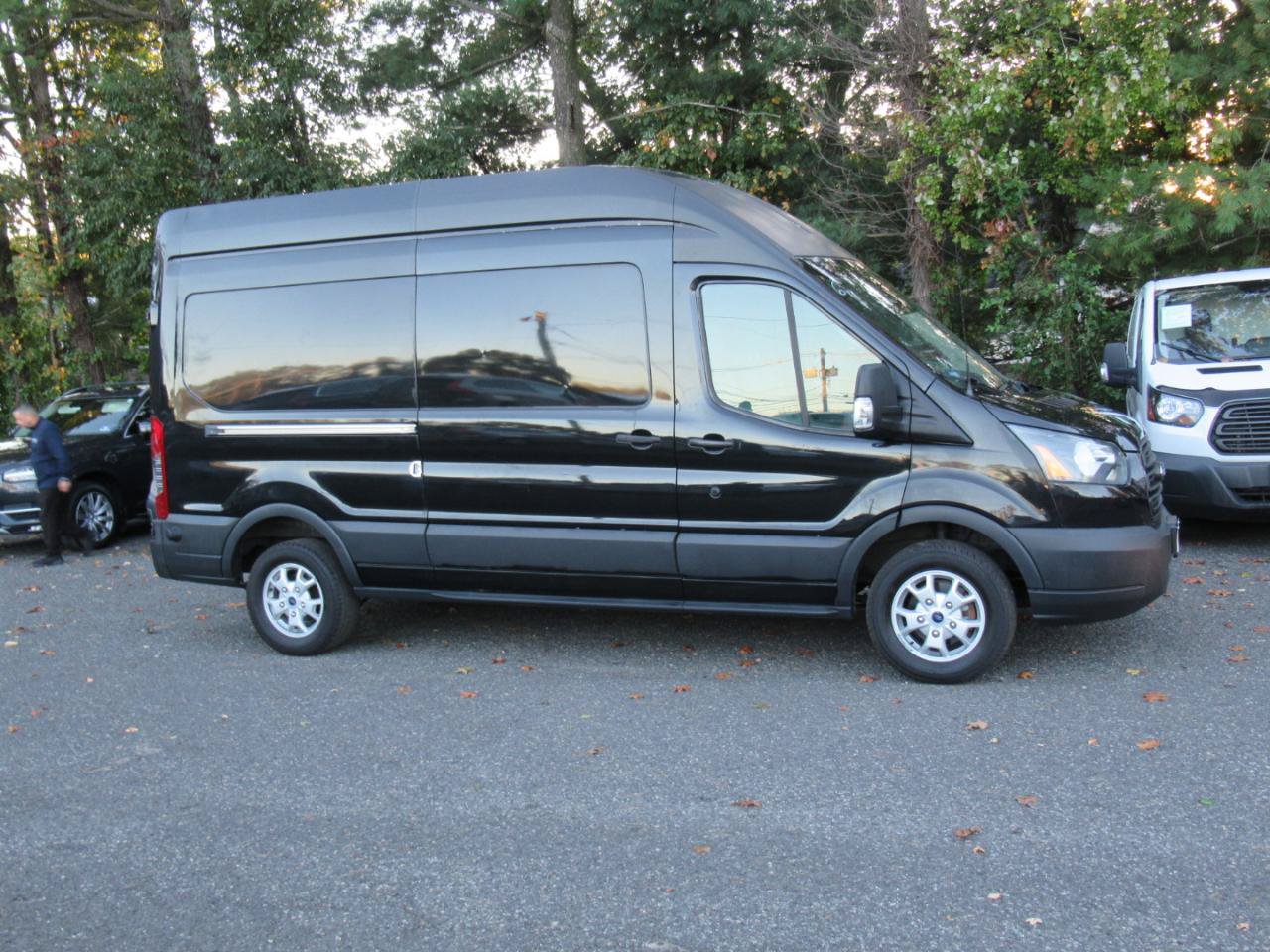 Used 2015 Ford Transit 250 148 High Roof RWD image 3