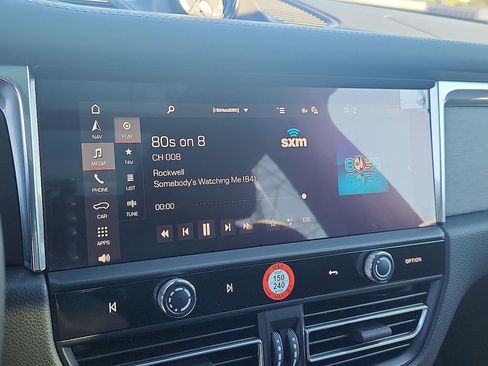 New 2026 Porsche Macan GTS image 14